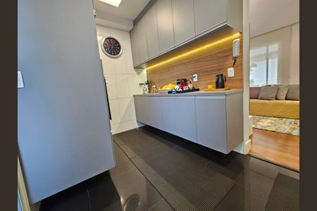 Apartamento à venda com 105m², 2 quartos e 2 vagasCozinha