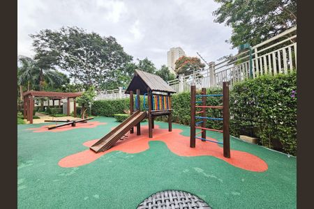 Apartamento à venda com 105m², 2 quartos e 2 vagasÁrea comum - Playground