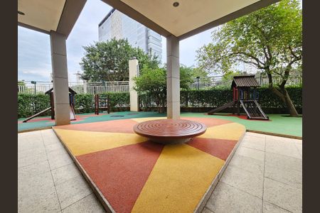 Apartamento à venda com 105m², 2 quartos e 2 vagasÁrea comum - Playground
