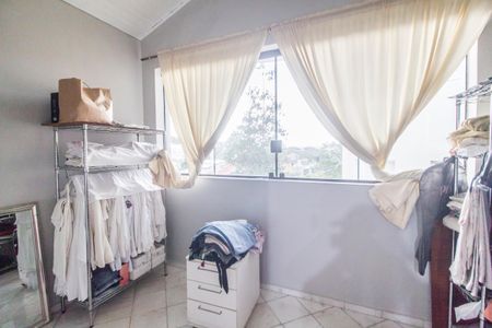 Casa de condomínio para alugar com 830m², 4 quartos e 4 vagas Casa de condomínio para alugar com 830m², 4 quartos e 4 vagasCloset da suíte