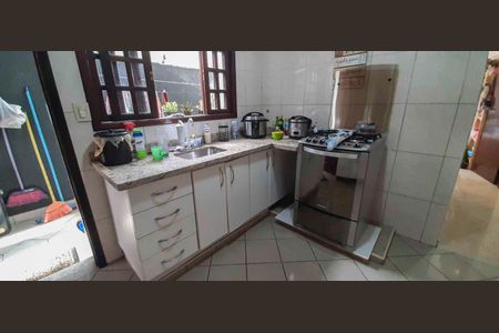 Casa à venda com 206m², 5 quartos e 3 vagas