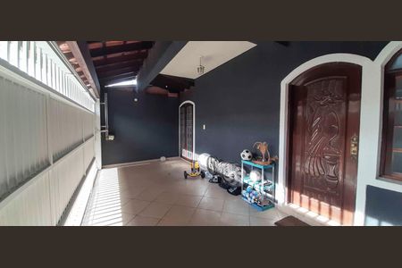 Casa à venda com 206m², 5 quartos e 3 vagasGaragem