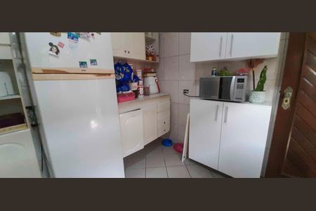 Casa à venda com 206m², 5 quartos e 3 vagas