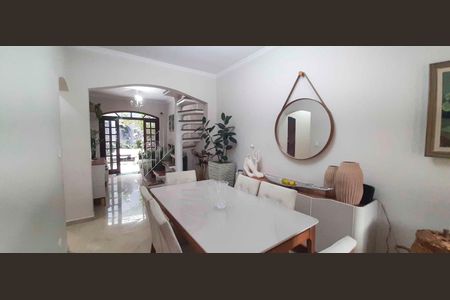 Sala de Jantar de casa à venda com 5 quartos, 206m² em Bonfim, Osasco