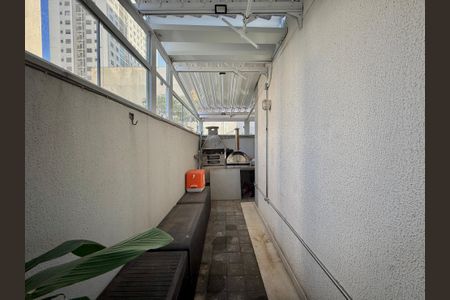 Apartamento à venda com 73m², 2 quartos e sem vagaVaranda