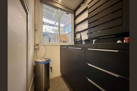 Apartamento à venda com 73m², 2 quartos e sem vagaCozinha