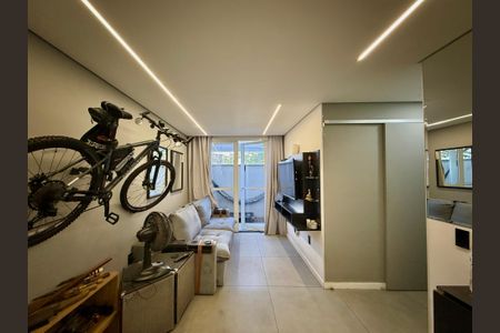 Apartamento à venda com 73m², 2 quartos e sem vagaSala 