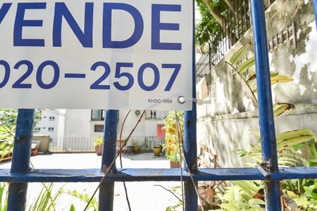 Apartamento à venda com 57m², 2 quartos e sem vagaPlaca