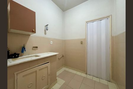 Apartamento à venda com 57m², 2 quartos e sem vagaCozinha