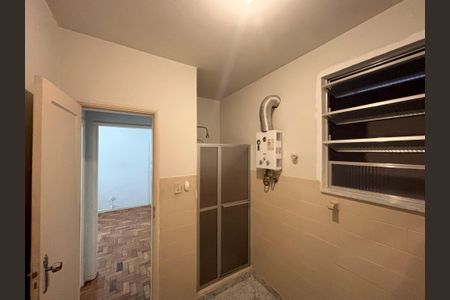 Apartamento à venda com 57m², 2 quartos e sem vagaBanheiro social