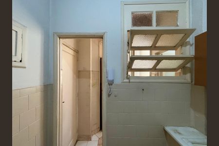Apartamento à venda com 57m², 2 quartos e sem vagaCozinha