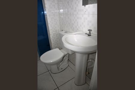 Casa para alugar com 70m², 2 quartos e sem vagaDetalhe - Cozinha - Banheiro Social