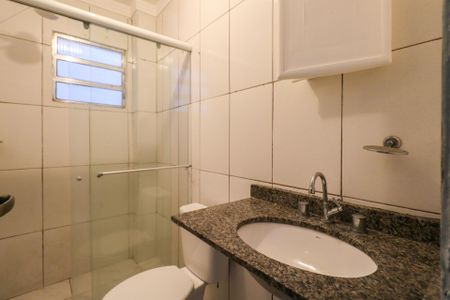 Casa para alugar com 58m², 2 quartos e sem vagaBanheiro