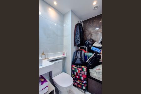 Apartamento para alugar com 49m², 2 quartos e 1 vaga Apartamento para alugar com 49m², 2 quartos e 1 vagaBanheiro