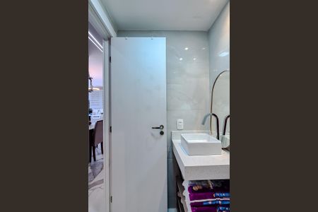 Apartamento para alugar com 49m², 2 quartos e 1 vaga Apartamento para alugar com 49m², 2 quartos e 1 vagaBanheiro