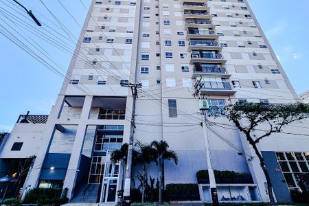 Apartamento para alugar com 49m², 2 quartos e 1 vaga Apartamento para alugar com 49m², 2 quartos e 1 vagaFachada
