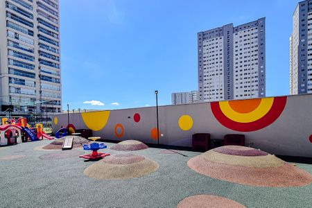 Apartamento para alugar com 49m², 2 quartos e 1 vaga Apartamento para alugar com 49m², 2 quartos e 1 vagaÁrea comum - Playground