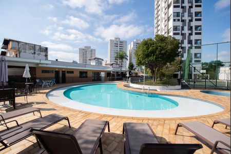 Apartamento para alugar com 105m², 2 quartos e 2 vagas Apartamento para alugar com 105m², 2 quartos e 2 vagasÁrea comum - Piscina