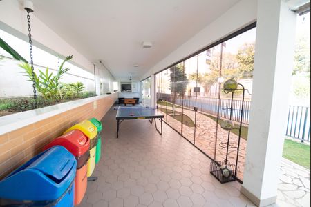 Apartamento para alugar com 105m², 2 quartos e 2 vagas Apartamento para alugar com 105m², 2 quartos e 2 vagasÁrea comum - Sala de Jogos