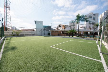 Apartamento para alugar com 105m², 2 quartos e 2 vagas Apartamento para alugar com 105m², 2 quartos e 2 vagasÁrea comum - Quadra de futebol