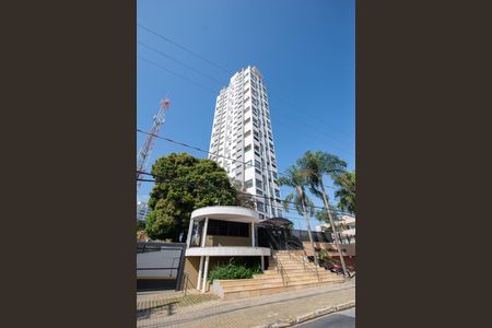 Apartamento para alugar com 105m², 2 quartos e 2 vagas Apartamento para alugar com 105m², 2 quartos e 2 vagasFachada do Condomínio