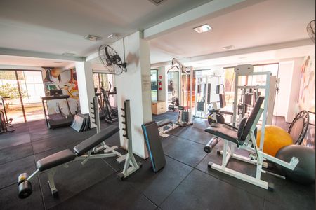 Apartamento para alugar com 105m², 2 quartos e 2 vagas Apartamento para alugar com 105m², 2 quartos e 2 vagasÁrea comum - Academia