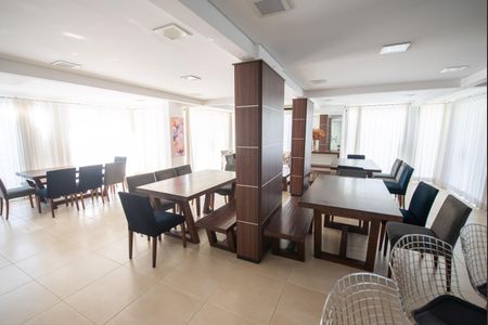 Apartamento para alugar com 105m², 2 quartos e 2 vagas Apartamento para alugar com 105m², 2 quartos e 2 vagasÁrea comum - Salão de festas