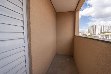 Apartamento à venda com 48m², 2 quartos e sem vaga Apartamento à venda com 48m², 2 quartos e sem vagaVaranda