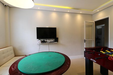 Apartamento à venda com 50600m², 2 quartos e 1 vagaÁrea Comum - Salão de Jogos