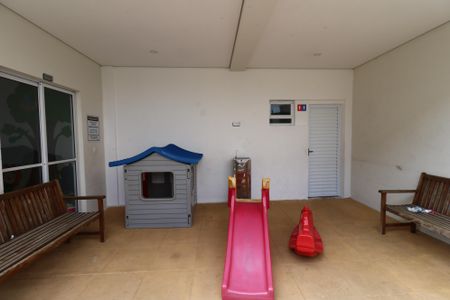 Apartamento à venda com 50600m², 2 quartos e 1 vagaÁrea Comum - Playground