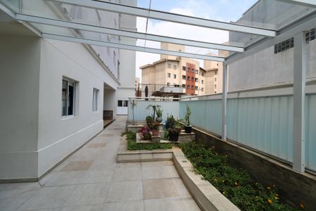 Apartamento à venda com 50600m², 2 quartos e 1 vagaÁrea Comum