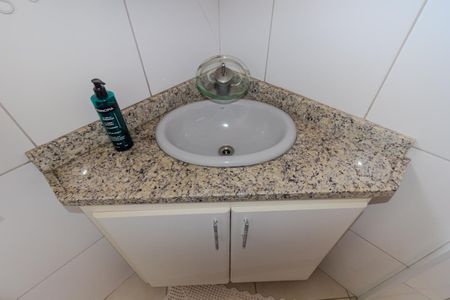 Casa para alugar com 230m², 3 quartos e 3 vagasBanheiro 2