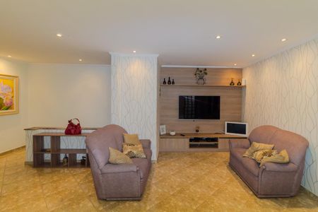 Casa para alugar com 230m², 3 quartos e 3 vagasSala