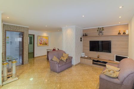 Casa para alugar com 230m², 3 quartos e 3 vagasSala