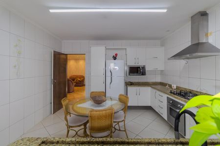 Casa para alugar com 230m², 3 quartos e 3 vagasCozinha