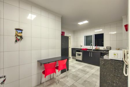 Apartamento para alugar com 130m², 3 quartos e 2 vagasCozinha 