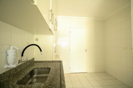 Apartamento para alugar com 67m², 2 quartos e 2 vagasCozinha