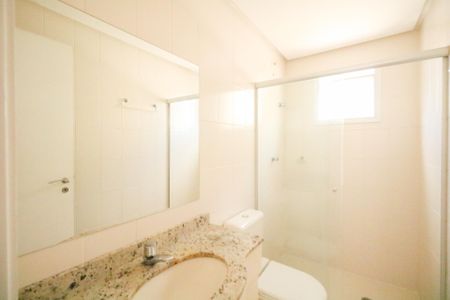 Apartamento para alugar com 67m², 2 quartos e 2 vagasBanheiro