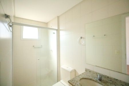 Apartamento para alugar com 67m², 2 quartos e 2 vagasBanheiro da Suíte