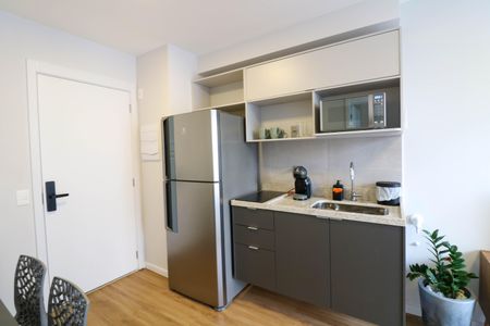 Sala / Cozinha de kitnet/studio à venda com 1 quarto, 32m² em Campo Belo, São Paulo