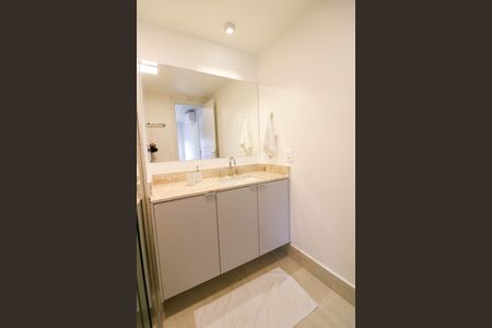 Apartamento para alugar com 32m², 1 quarto e sem vagaBanheiro da Suíte