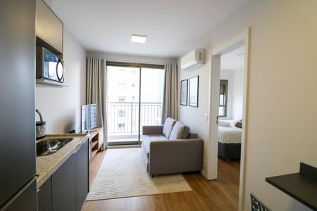 Sala / Cozinha de kitnet/studio à venda com 1 quarto, 32m² em Campo Belo, São Paulo