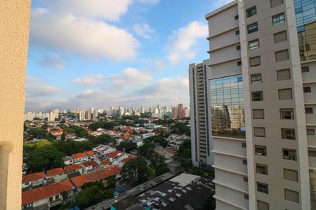Varanda de kitnet/studio à venda com 1 quarto, 32m² em Campo Belo, São Paulo