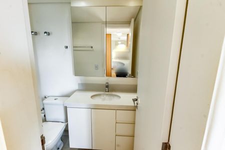 Apartamento para alugar com 67m², 2 quartos e 2 vagas Apartamento para alugar com 67m², 2 quartos e 2 vagasBanheiro da Suíte 2