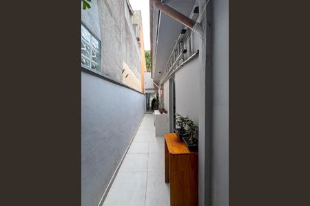 Casa à venda com 110m², 2 quartos e 2 vagasCorredor 2