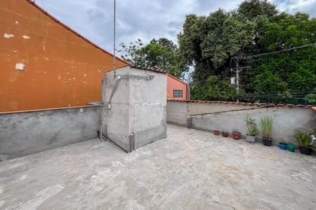 Casa à venda com 110m², 2 quartos e 2 vagasVaranda