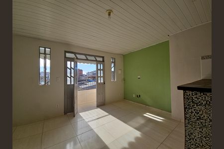 Casa para alugar com 3 quartos, 40m² em Boca do Rio, Salvador