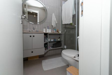 Apartamento à venda com 80m², 2 quartos e 1 vagaBanheiro da Suíte 1