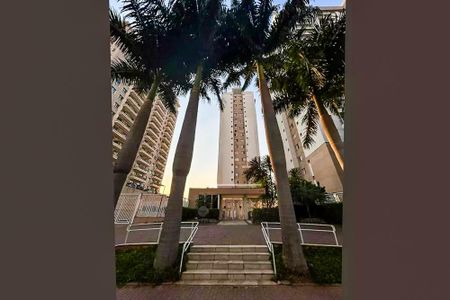 Apartamento à venda com 80m², 2 quartos e 1 vagaFachada