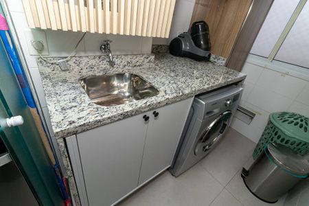 Apartamento à venda com 80m², 2 quartos e 1 vagaÁrea de Serviço